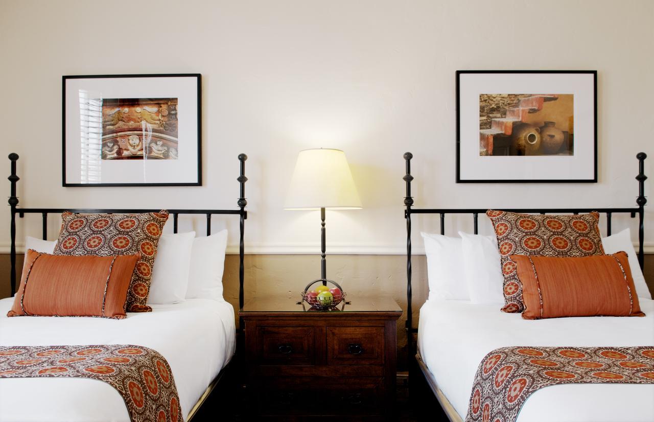 Cypress Inn Carmel-by-the-Sea Bagian luar foto