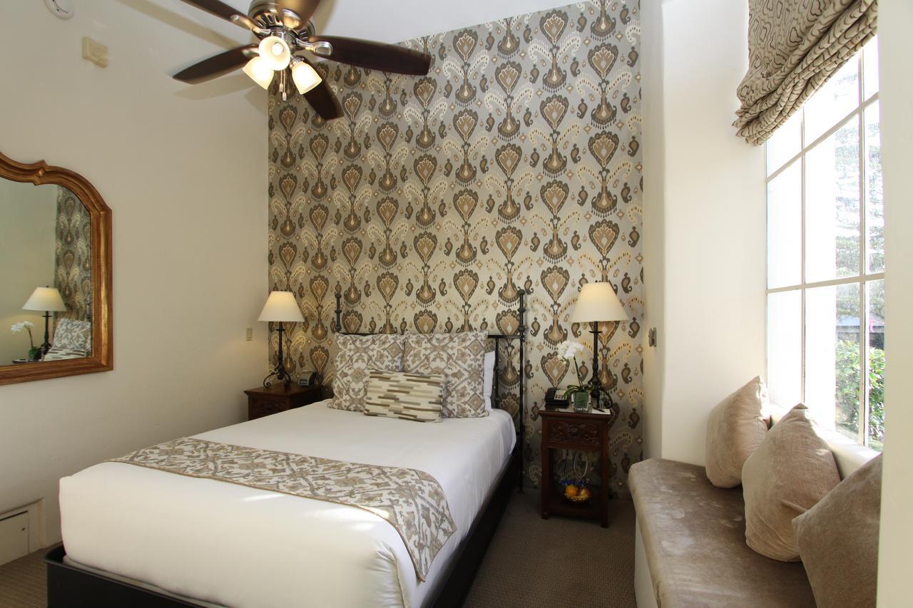 Cypress Inn Carmel-by-the-Sea Bagian luar foto