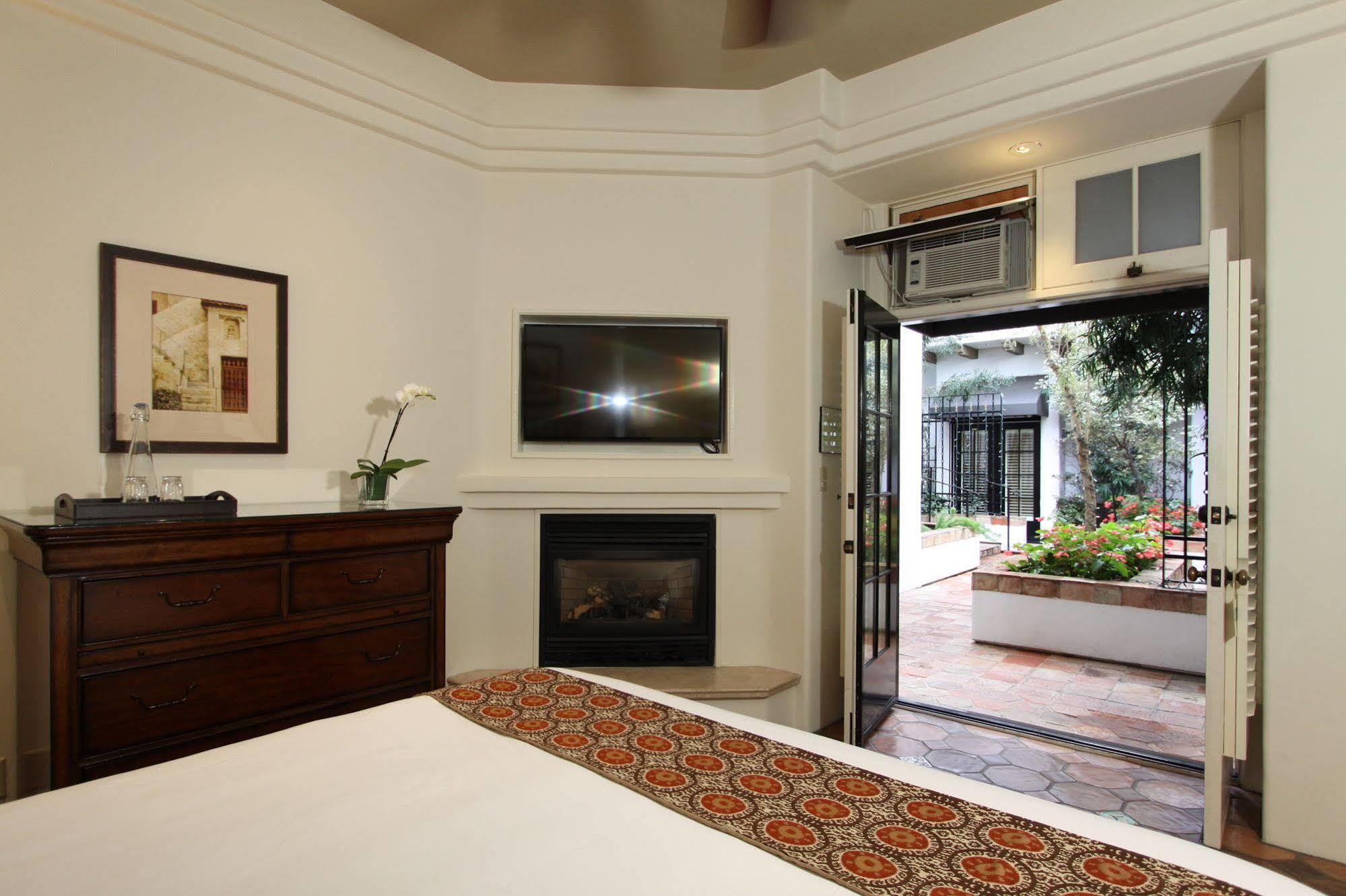 Cypress Inn Carmel-by-the-Sea Bagian luar foto